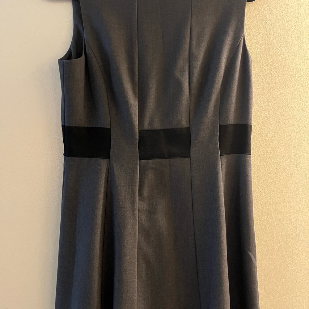 Elegant Gray Sleeveless Dress